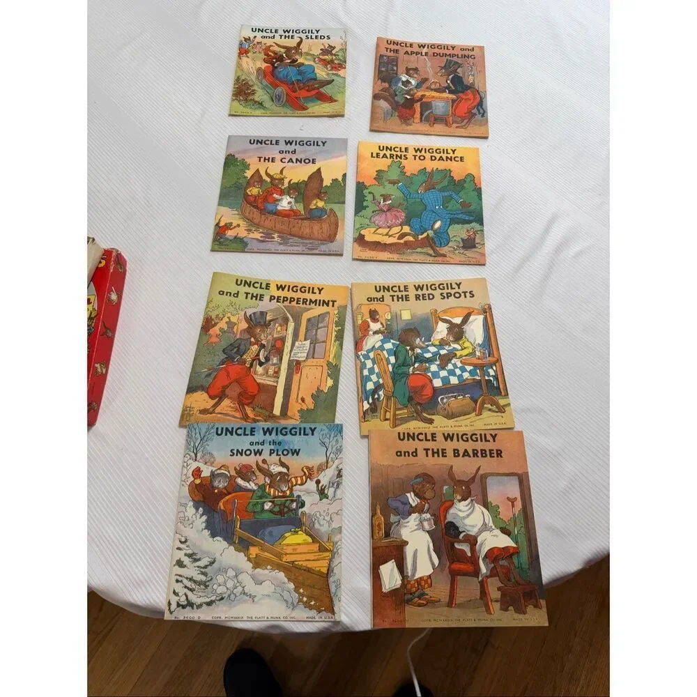 Howard R Garis UNCLE WIGGILY'S LIBRARY: 8 Books in This Box 1939